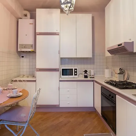 Domus - Incantevole Residenza Difronte A Casa Giulietta Verona