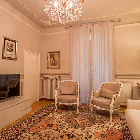 Domus - Incantevole Residenza Difronte A Casa Giulietta Apartment Verona